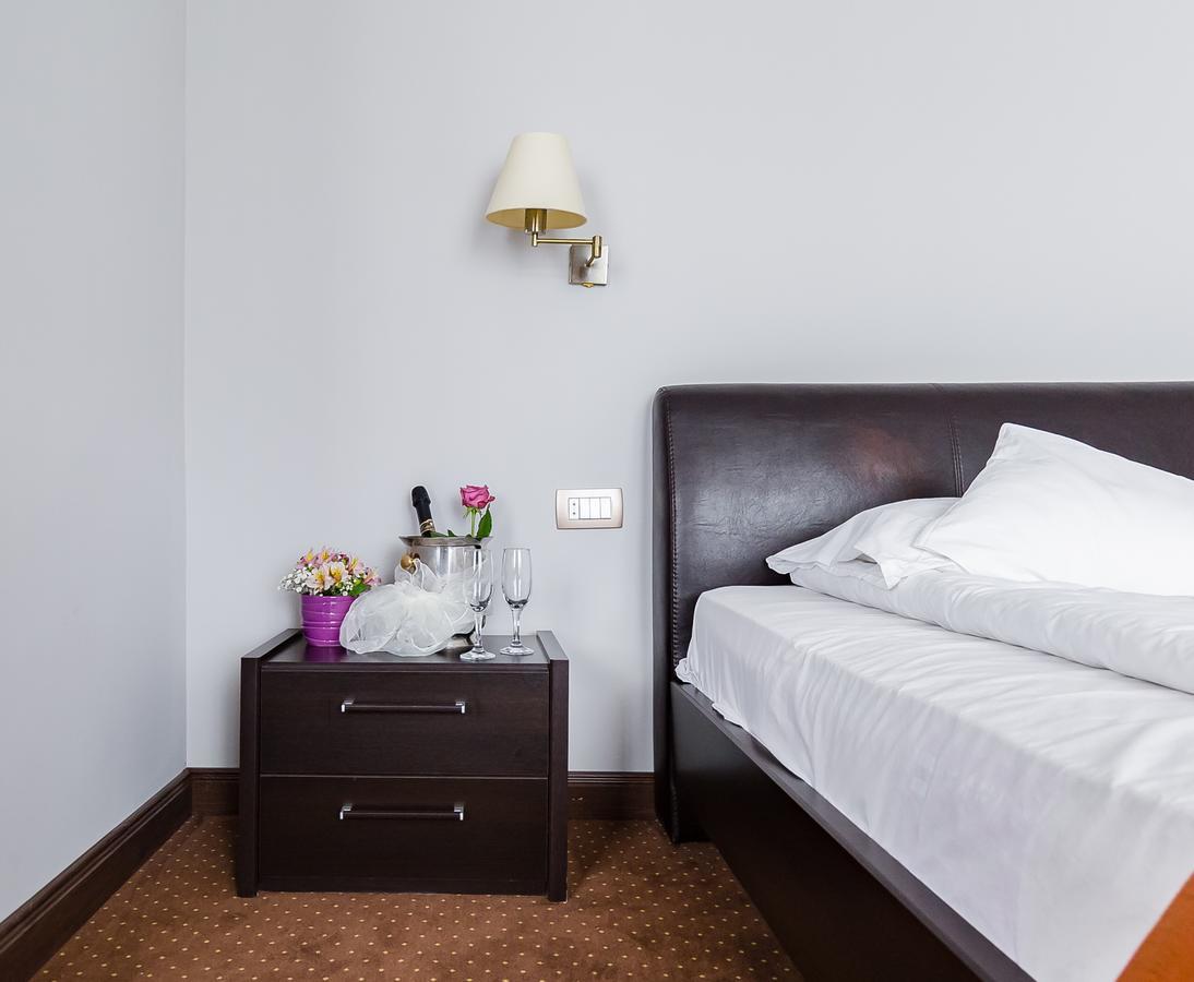 Hotel Transilvania Zalău Exteriör bild