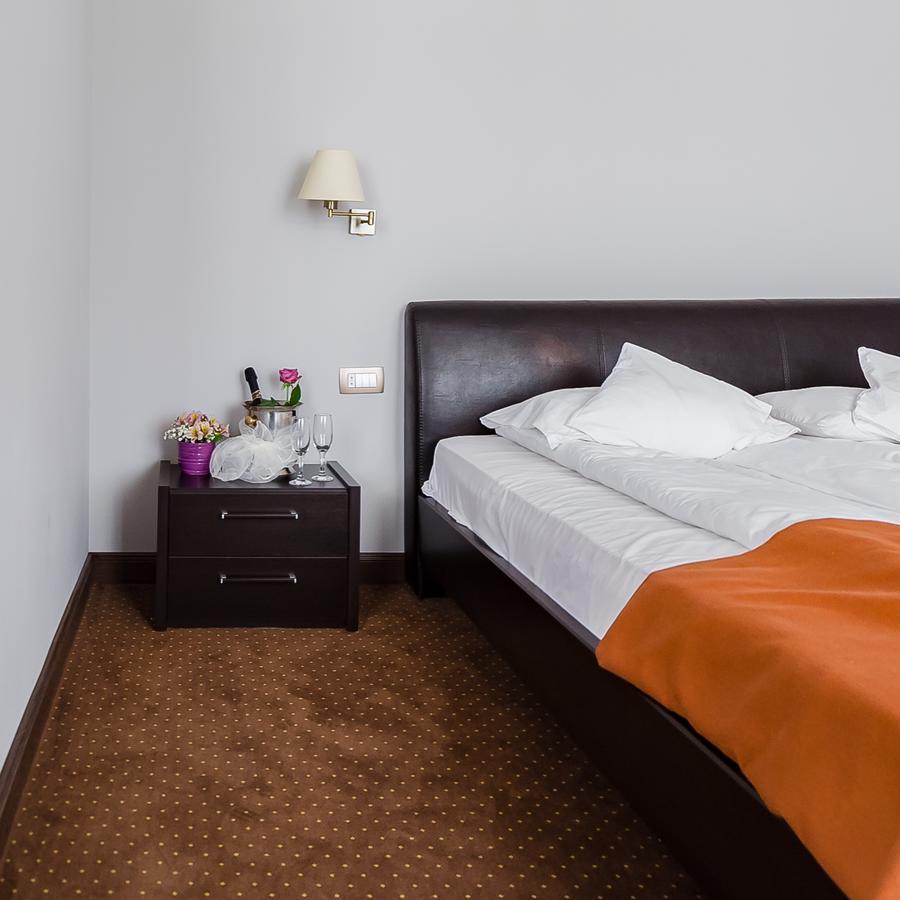 Hotel Transilvania Zalău Exteriör bild